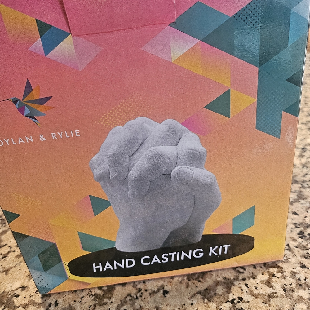 Dylan & Rylie Hand Casting Kit. NIB